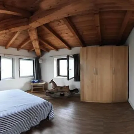 度假居 Monte Maino 代森扎诺-德尔加达